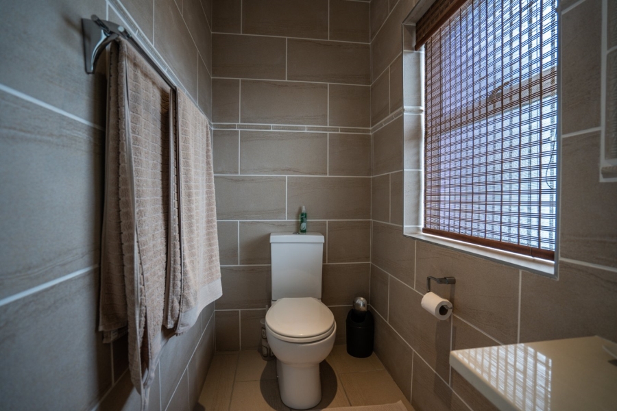 6 Bedroom Property for Sale in Royal Alfred Marina Eastern Cape